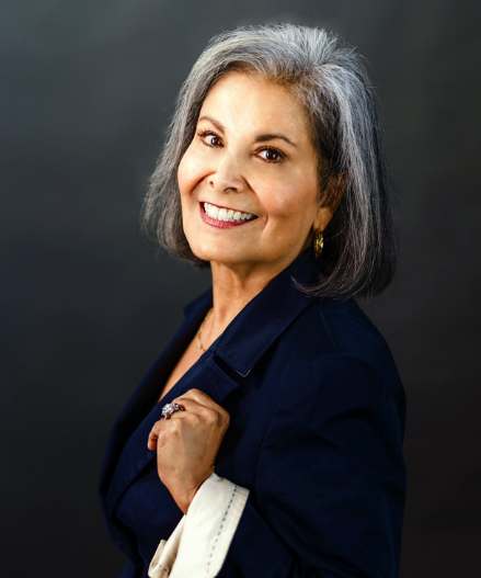 Gloria Campos image 